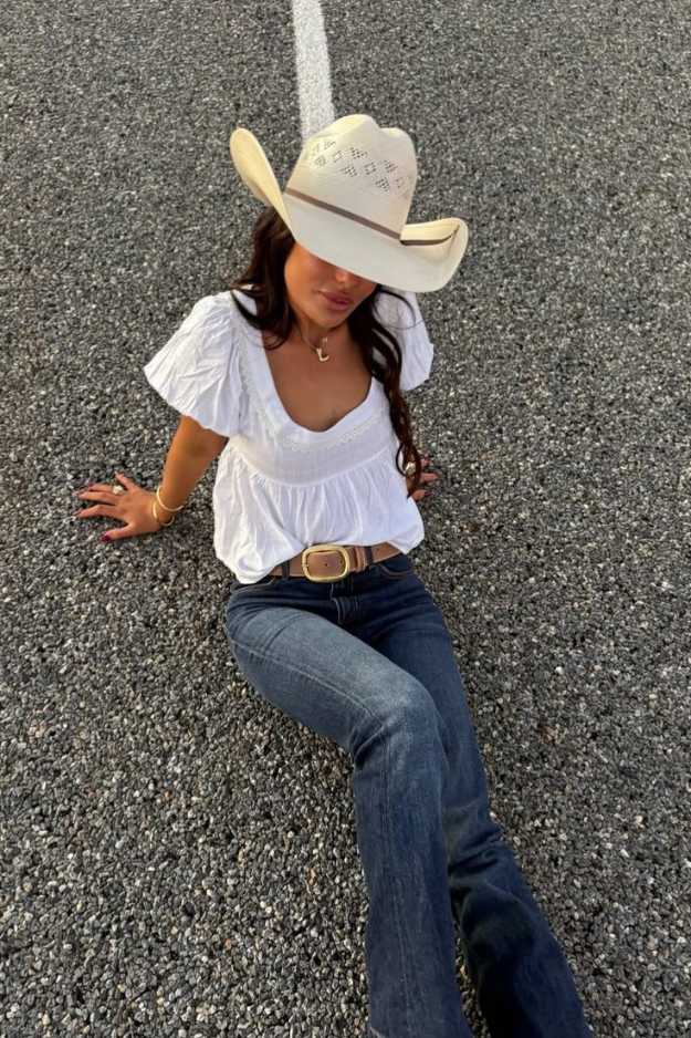 21 Cowgirl Outfits Perfect for Concerts, Festivals, and Summer Nights 21 Cowgirl Outfits Perfect for Concerts, Festivals, and Summer Nights