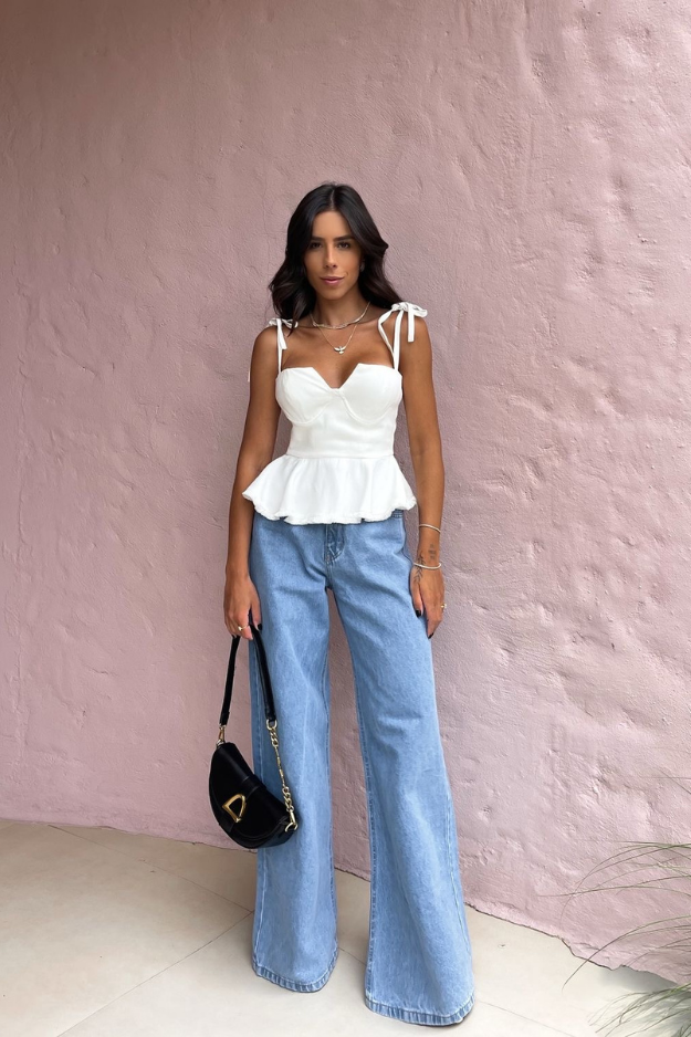 How to Dress When You Have No Waist (And Look Incredible Anyway) How to Dress When You Have No Waist (And Look Incredible Anyway)
