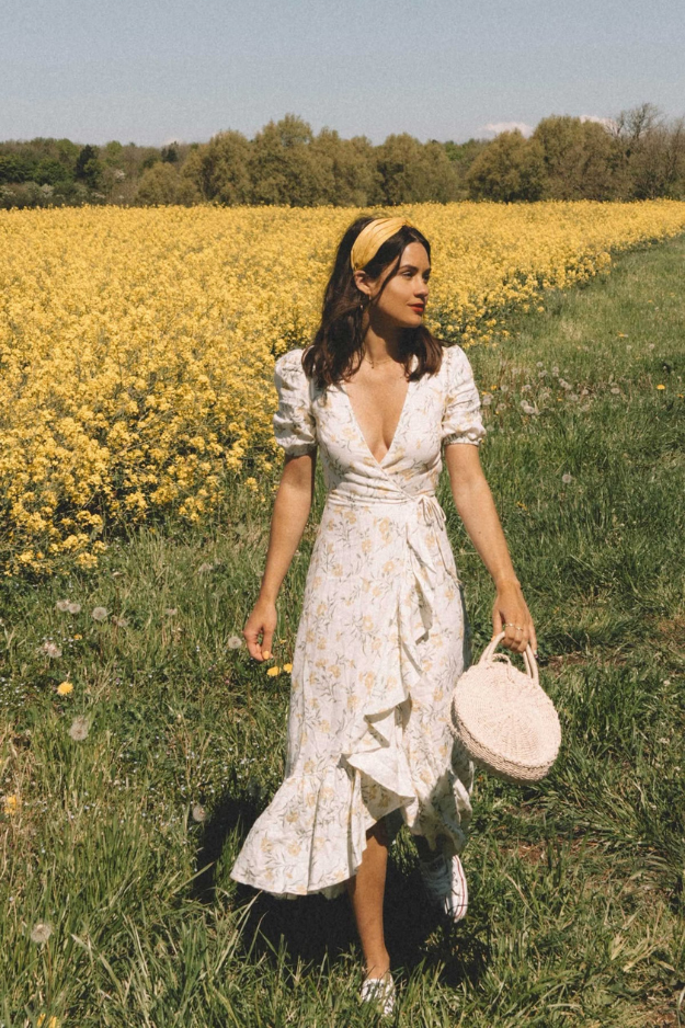 How to Dress When You Have No Waist (And Look Incredible Anyway) How to Dress When You Have No Waist (And Look Incredible Anyway)