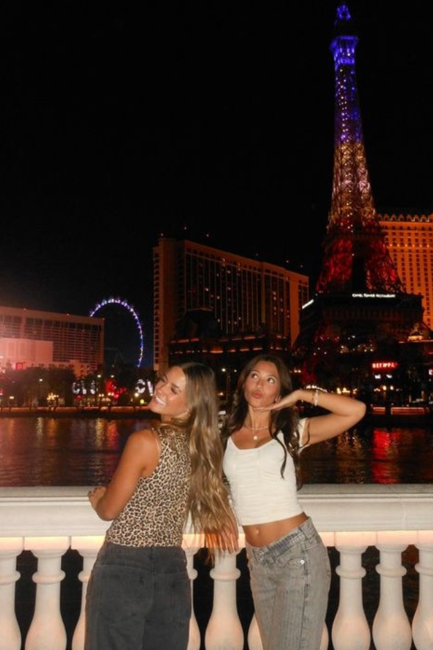 23 Hot-Girl Las Vegas Outfits Made for Rooftops, Casinos, and Late Nights 23 Hot-Girl Las Vegas Outfits Made for Rooftops, Casinos, and Late Nights