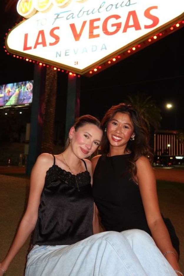 23 Hot-Girl Las Vegas Outfits Made for Rooftops, Casinos, and Late Nights 23 Hot-Girl Las Vegas Outfits Made for Rooftops, Casinos, and Late Nights