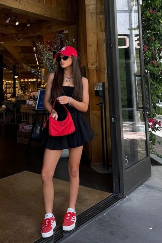 34 NYC Summer Outfits That Keep You Cool Without Killing the Outfit 34 NYC Summer Outfits That Keep You Cool Without Killing the Outfit