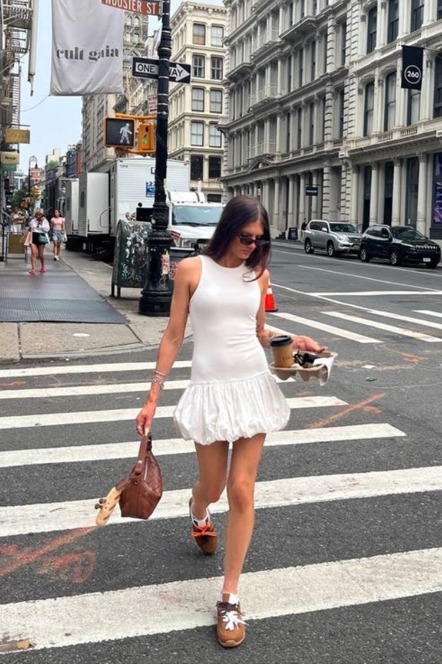 34 NYC Summer Outfits That Keep You Cool Without Killing the Outfit 34 NYC Summer Outfits That Keep You Cool Without Killing the Outfit
