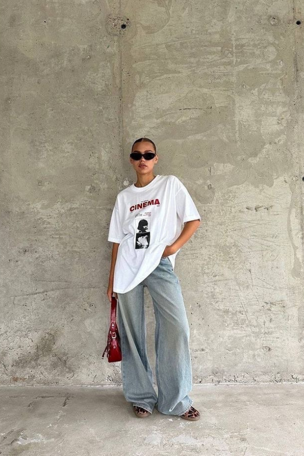 18 Oversized T-Shirt Outfits That Feel Effortless but Still Get Compliments 18 Oversized T-Shirt Outfits That Feel Effortless but Still Get Compliments