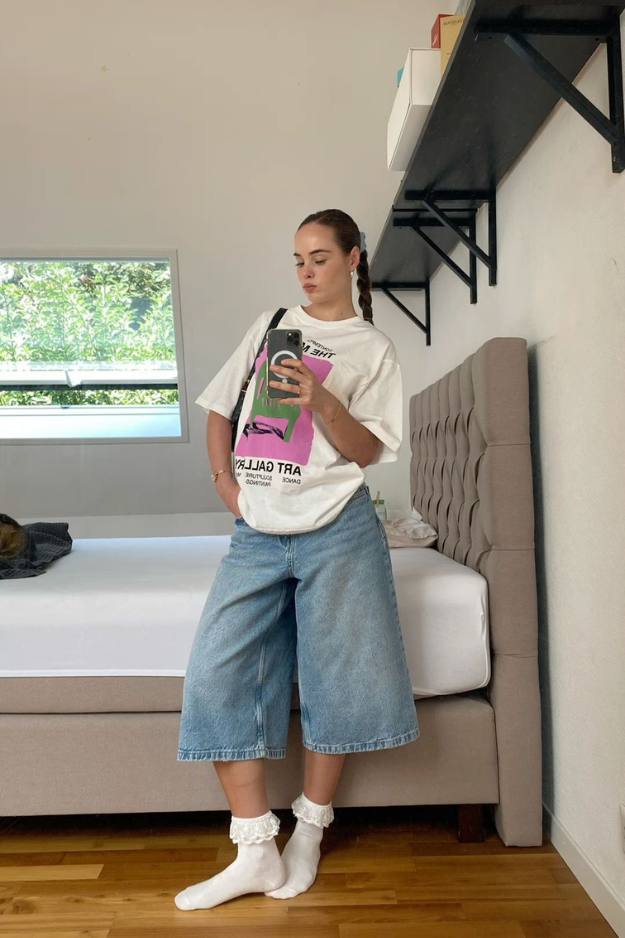 18 Oversized T-Shirt Outfits That Feel Effortless but Still Get Compliments 18 Oversized T-Shirt Outfits That Feel Effortless but Still Get Compliments