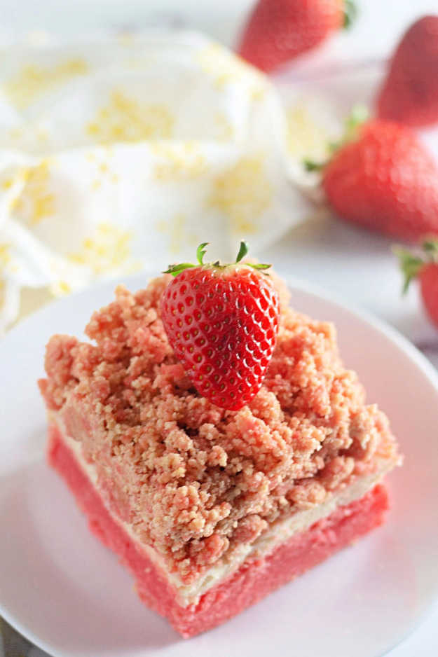 26 Strawberry Desserts That Are Almost Too Pretty to Eat (Almost) 26 Strawberry Desserts That Are Almost Too Pretty to Eat (Almost)