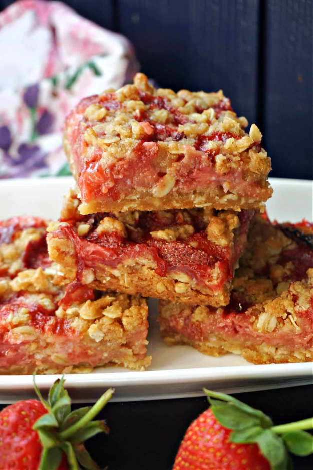 26 Strawberry Desserts That Are Almost Too Pretty to Eat (Almost) 26 Strawberry Desserts That Are Almost Too Pretty to Eat (Almost)