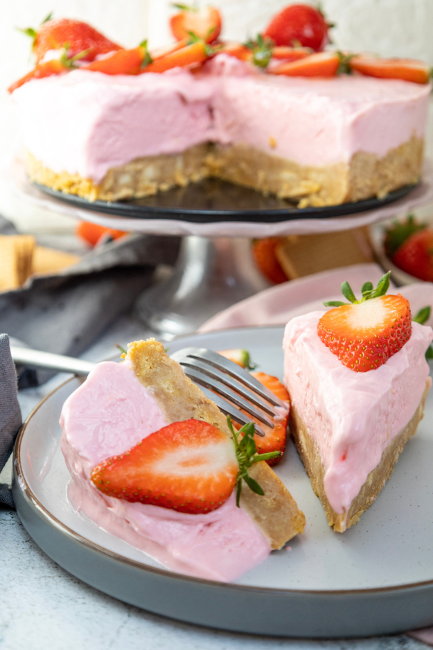 26 Strawberry Desserts That Are Almost Too Pretty to Eat (Almost) 26 Strawberry Desserts That Are Almost Too Pretty to Eat (Almost)
