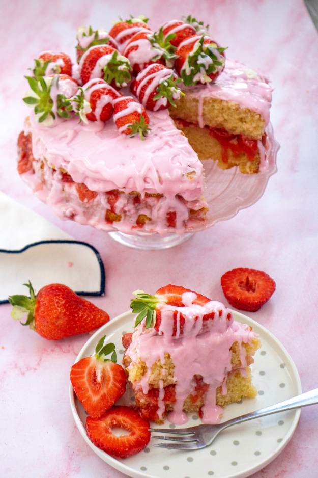 26 Strawberry Desserts That Are Almost Too Pretty to Eat (Almost) 26 Strawberry Desserts That Are Almost Too Pretty to Eat (Almost)