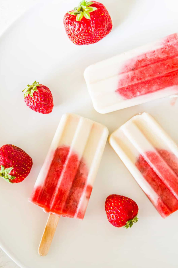 26 Strawberry Desserts That Are Almost Too Pretty to Eat (Almost) 26 Strawberry Desserts That Are Almost Too Pretty to Eat (Almost)