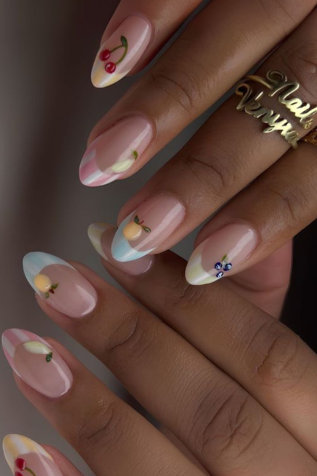 23 Cute Summer French Tips With Tiny Details That Make Them Low-Key Addictive 23 Cute Summer French Tips With Tiny Details That Make Them Low-Key Addictive