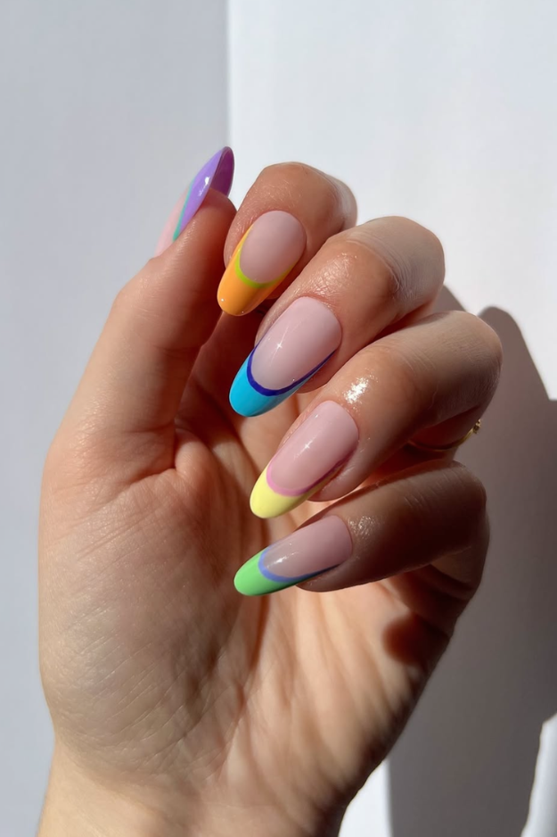 23 Cute Summer French Tips With Tiny Details That Make Them Low-Key Addictive 23 Cute Summer French Tips With Tiny Details That Make Them Low-Key Addictive