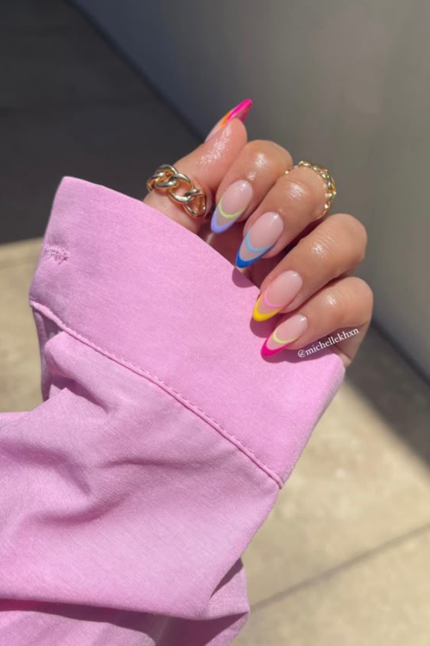 23 Cute Summer French Tips With Tiny Details That Make Them Low-Key Addictive 23 Cute Summer French Tips With Tiny Details That Make Them Low-Key Addictive