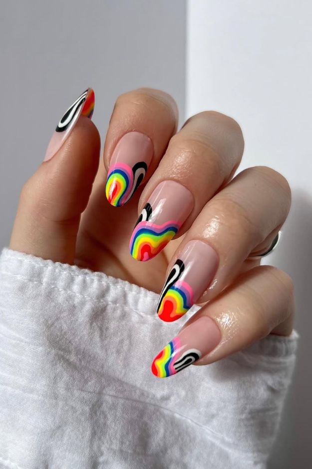 23 Cute Summer French Tips With Tiny Details That Make Them Low-Key Addictive 23 Cute Summer French Tips With Tiny Details That Make Them Low-Key Addictive