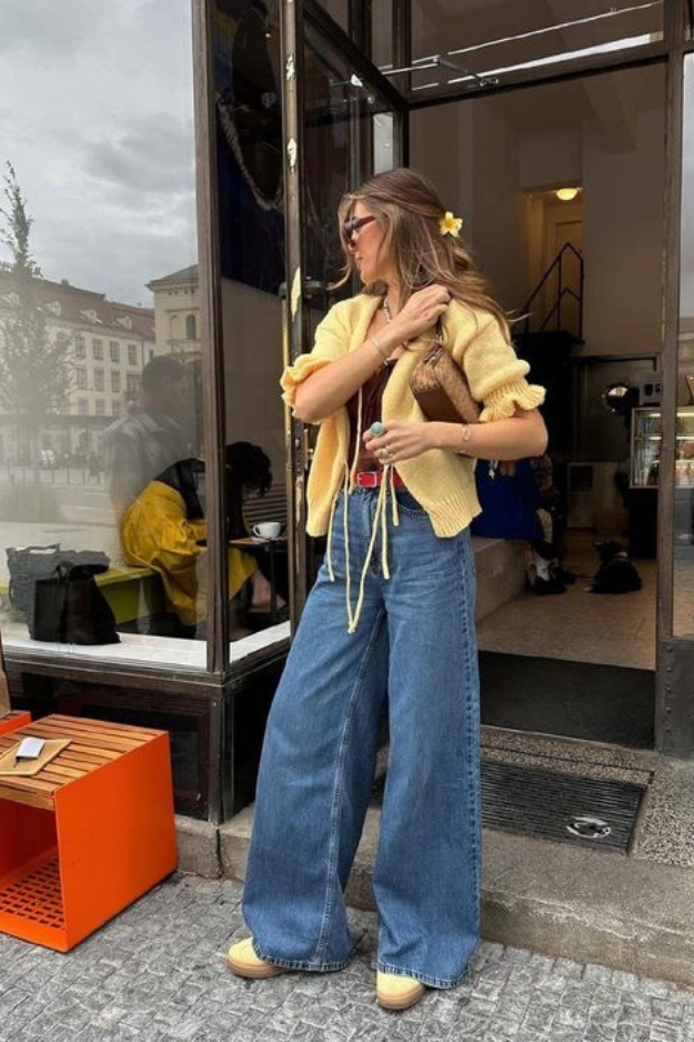 22 Wide Leg Jeans Outfits That Make You Look Instantly Cooler Without Trying 22 Wide Leg Jeans Outfits That Make You Look Instantly Cooler Without Trying