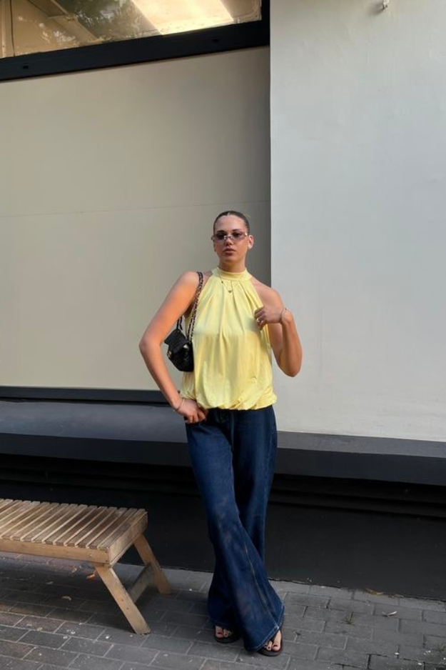 22 Wide Leg Jeans Outfits That Make You Look Instantly Cooler Without Trying 22 Wide Leg Jeans Outfits That Make You Look Instantly Cooler Without Trying