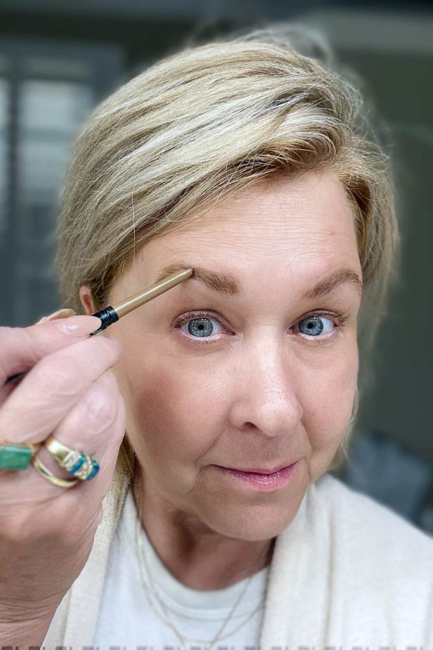 12 15 Fashion Mistakes Women Over 50 Make (And Exactly How to Fix Them)