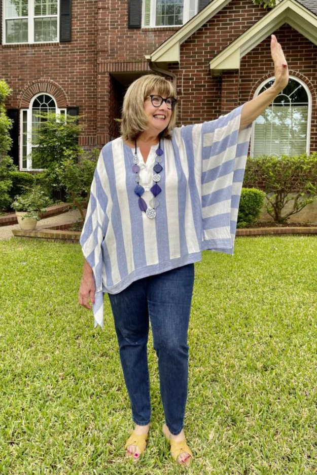 2 fashion mistakes women over 50 make