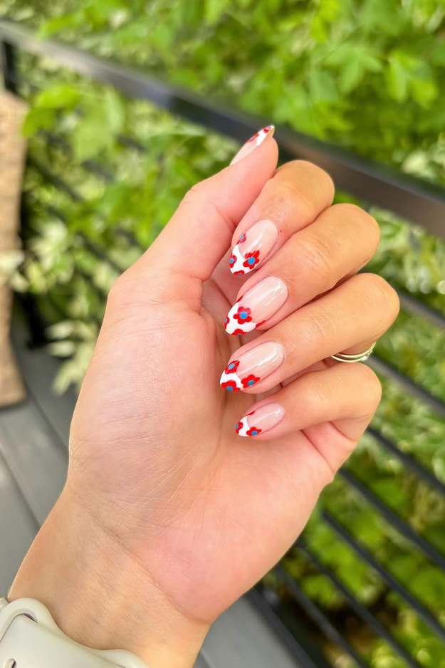 27 Cute 4th of July Nail ideas That Were Basically Made for Fireworks Photos 27 Cute 4th of July Nail ideas That Were Basically Made for Fireworks Photos