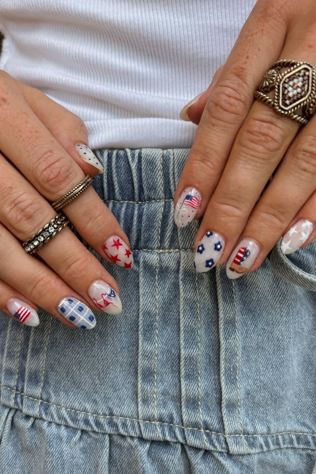 27 Cute 4th of July Nail ideas That Were Basically Made for Fireworks Photos 27 Cute 4th of July Nail ideas That Were Basically Made for Fireworks Photos