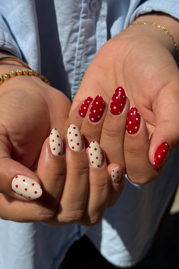 27 Cute 4th of July Nail ideas That Were Basically Made for Fireworks Photos 27 Cute 4th of July Nail ideas That Were Basically Made for Fireworks Photos