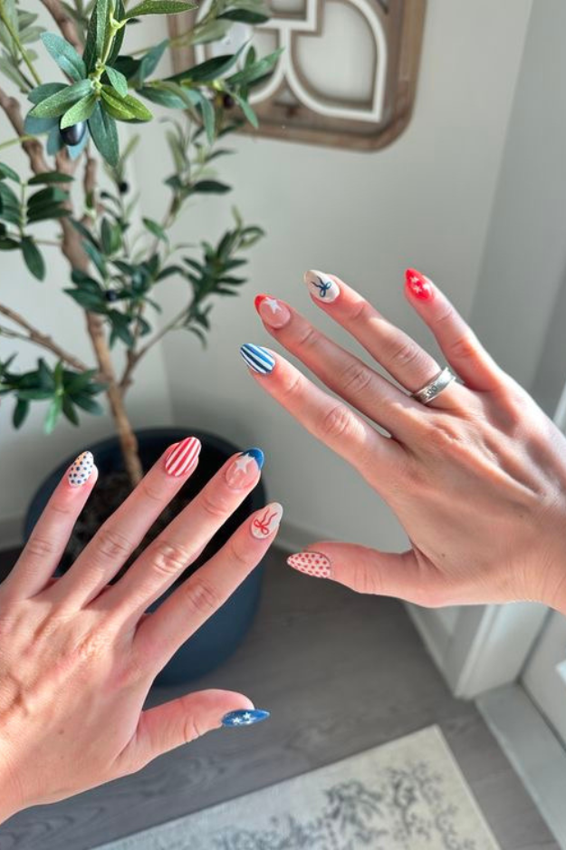 27 Cute 4th of July Nail ideas That Were Basically Made for Fireworks Photos 27 Cute 4th of July Nail ideas That Were Basically Made for Fireworks Photos