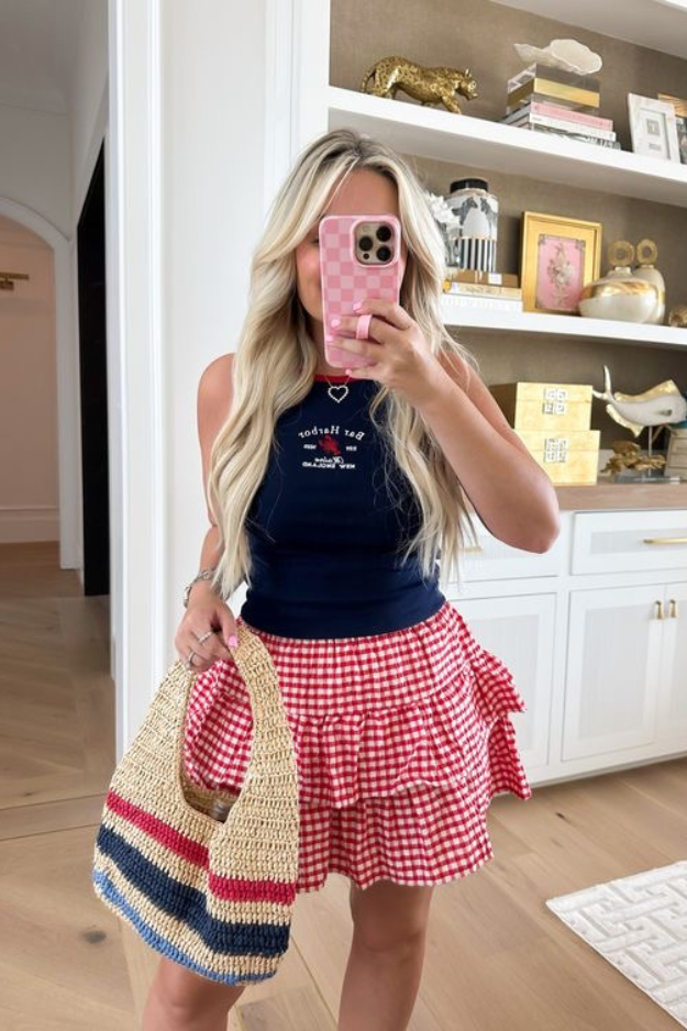 27 Hot-Girl 4th of July Outfits Made for Fireworks, Rooftops, and Summer Nights 27 Hot-Girl 4th of July Outfits Made for Fireworks, Rooftops, and Summer Nights