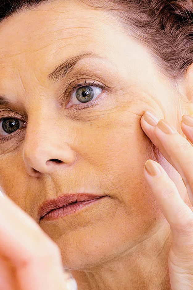 6 15 Fashion Mistakes Women Over 50 Make (And Exactly How to Fix Them)