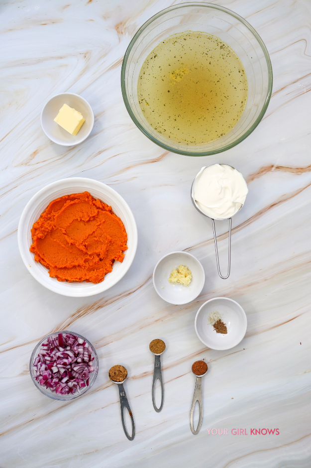 Creamy Pumpkin Soup That Tastes Like Something You’d Order at a Cozy Café Creamy Pumpkin Soup That Tastes Like Something You’d Order at a Cozy Café
