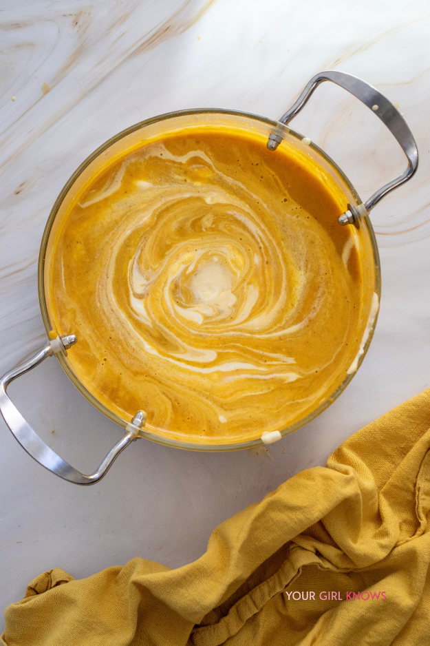 Creamy Pumpkin Soup That Tastes Like Something You’d Order at a Cozy Café Creamy Pumpkin Soup That Tastes Like Something You’d Order at a Cozy Café