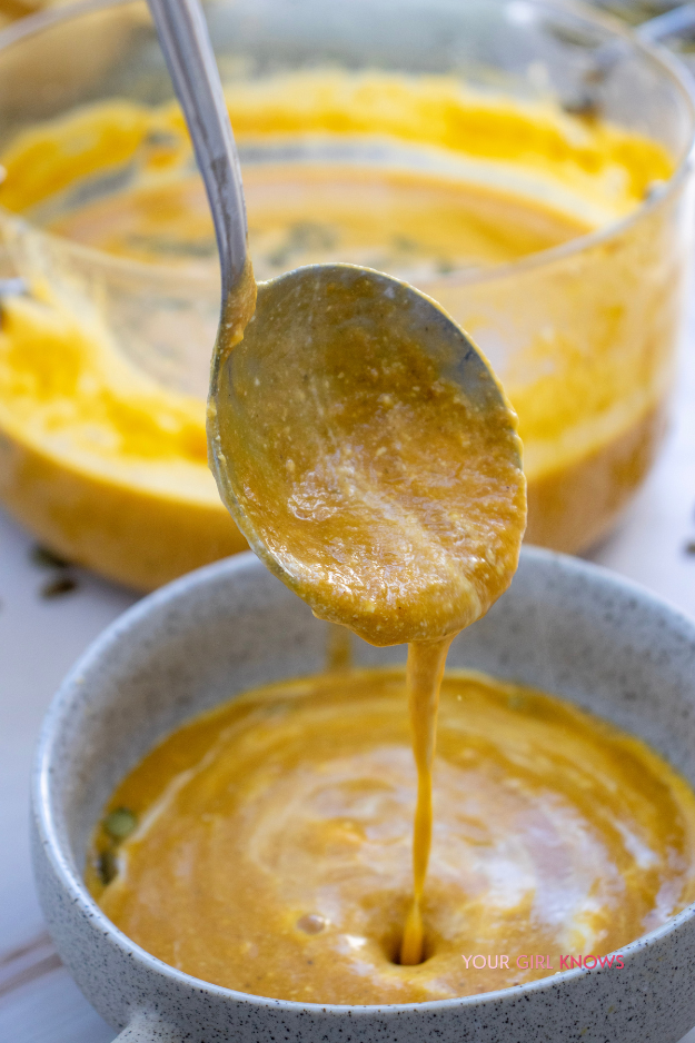 Creamy Pumpkin Soup That Tastes Like Something You’d Order at a Cozy Café Creamy Pumpkin Soup That Tastes Like Something You’d Order at a Cozy Café