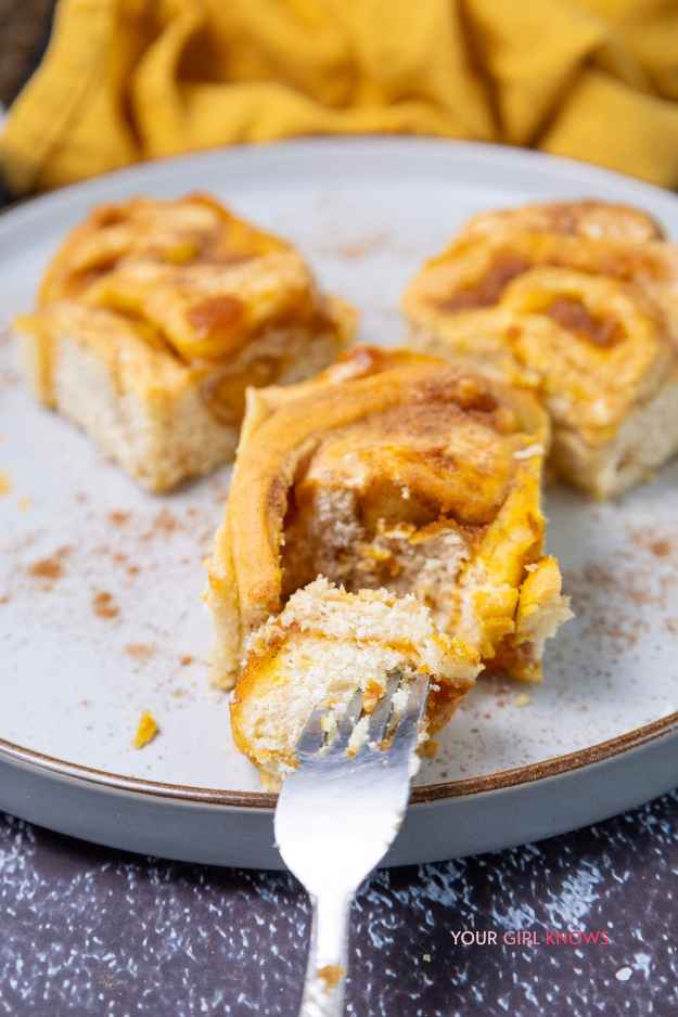 Pumpkin Cinnamon Rolls That Smell Like You Accidentally Opened a Bakery at Home Pumpkin Cinnamon Rolls That Smell Like You Accidentally Opened a Bakery at Home