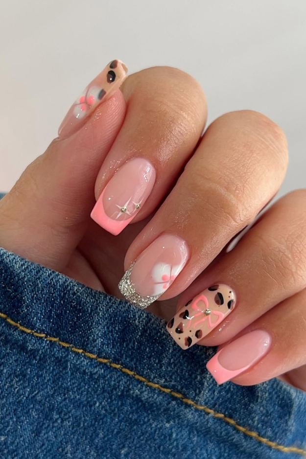 19 Trendy August Nails You’ll Want Before Fall Starts Sneaking In 19 Trendy August Nails You’ll Want Before Fall Starts Sneaking In
