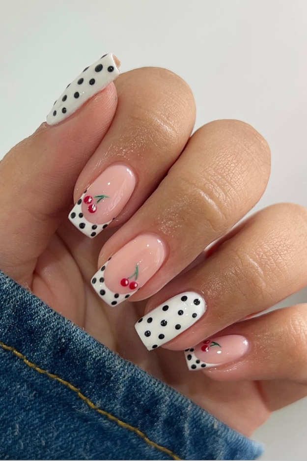 19 Trendy August Nails You’ll Want Before Fall Starts Sneaking In 19 Trendy August Nails You’ll Want Before Fall Starts Sneaking In