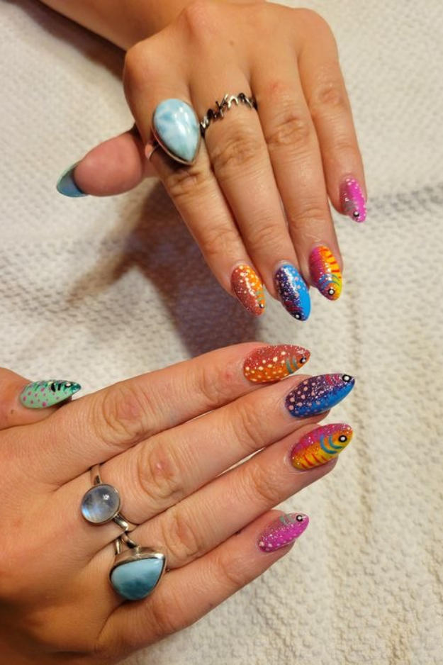 17 Statement Fish Nails That Were Definitely Made to Get Compliments 17 Statement Fish Nails That Were Definitely Made to Get Compliments