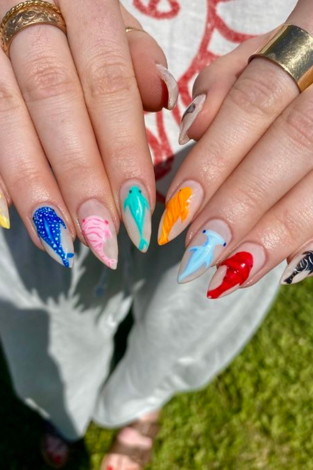 17 Statement Fish Nails That Were Definitely Made to Get Compliments 17 Statement Fish Nails That Were Definitely Made to Get Compliments