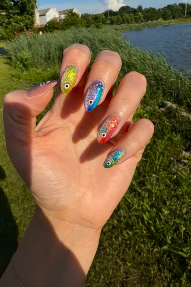 17 Statement Fish Nails That Were Definitely Made to Get Compliments 17 Statement Fish Nails That Were Definitely Made to Get Compliments