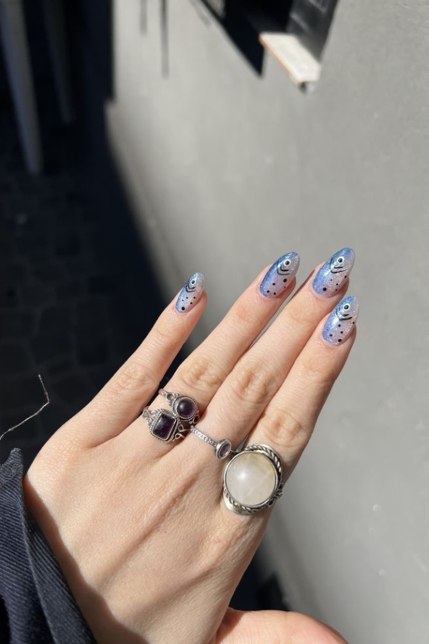 17 Statement Fish Nails That Were Definitely Made to Get Compliments 17 Statement Fish Nails That Were Definitely Made to Get Compliments