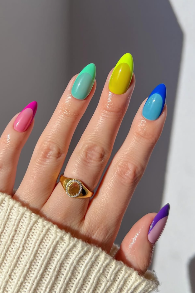 17 Trendy July Nails That Feel Like Sunshine, Iced Drinks, and Late Summer Nights 17 Trendy July Nails That Feel Like Sunshine, Iced Drinks, and Late Summer Nights