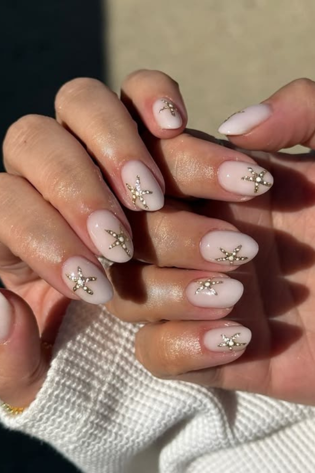 17 Trendy July Nails That Feel Like Sunshine, Iced Drinks, and Late Summer Nights 17 Trendy July Nails That Feel Like Sunshine, Iced Drinks, and Late Summer Nights