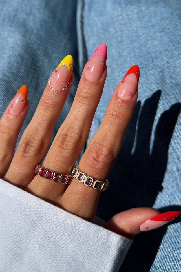 17 Trendy July Nails That Feel Like Sunshine, Iced Drinks, and Late Summer Nights 17 Trendy July Nails That Feel Like Sunshine, Iced Drinks, and Late Summer Nights