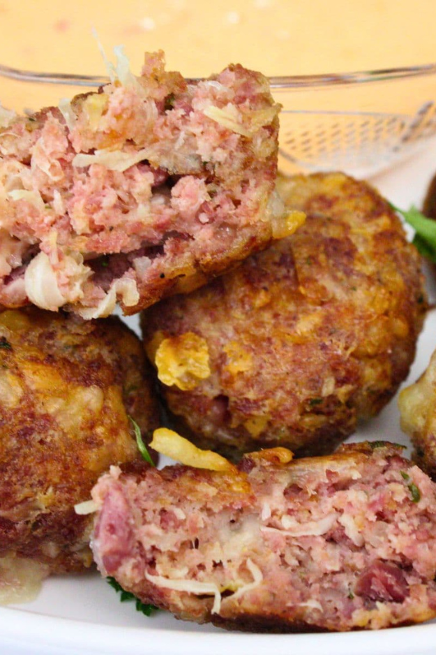 29 Juicy Meatball Recipes That Taste Like Someone’s Grandma Secretly Made Them 29 Juicy Meatball Recipes That Taste Like Someone’s Grandma Secretly Made Them