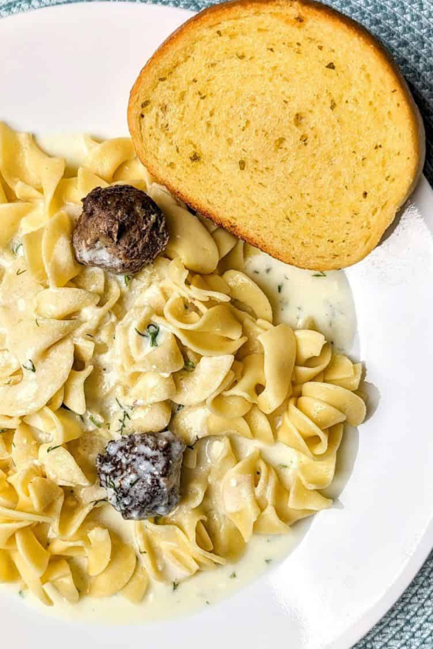 29 Juicy Meatball Recipes That Taste Like Someone’s Grandma Secretly Made Them 29 Juicy Meatball Recipes That Taste Like Someone’s Grandma Secretly Made Them
