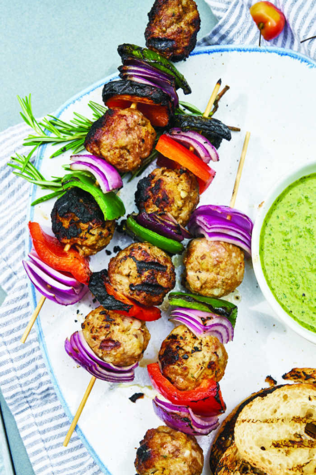 29 Juicy Meatball Recipes That Taste Like Someone’s Grandma Secretly Made Them 29 Juicy Meatball Recipes That Taste Like Someone’s Grandma Secretly Made Them