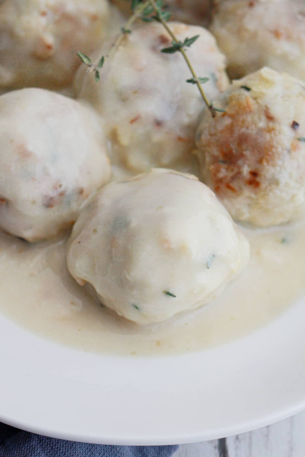 29 Juicy Meatball Recipes That Taste Like Someone’s Grandma Secretly Made Them 29 Juicy Meatball Recipes That Taste Like Someone’s Grandma Secretly Made Them