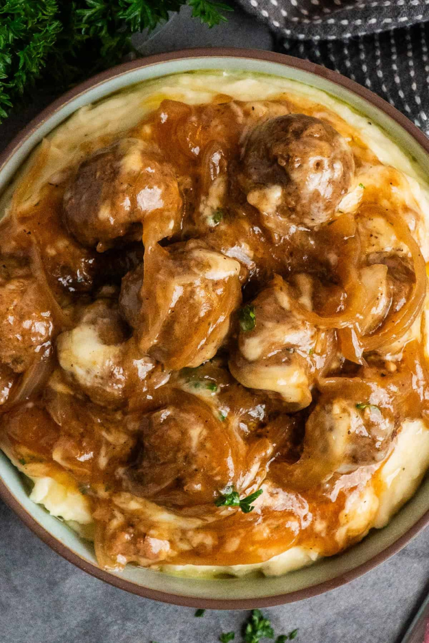 29 Juicy Meatball Recipes That Taste Like Someone’s Grandma Secretly Made Them 29 Juicy Meatball Recipes That Taste Like Someone’s Grandma Secretly Made Them