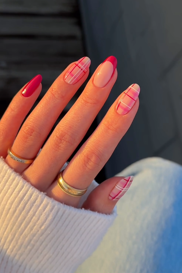 12 Pink Plaid Nails So Pretty, They Belong on a Pinterest Mood Board 12 Pink Plaid Nails So Pretty, They Belong on a Pinterest Mood Board