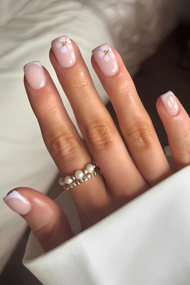 25 Clean-Girl Short Square Nails That Look Expensive Without Trying Too Hard 25 Clean-Girl Short Square Nails That Look Expensive Without Trying Too Hard