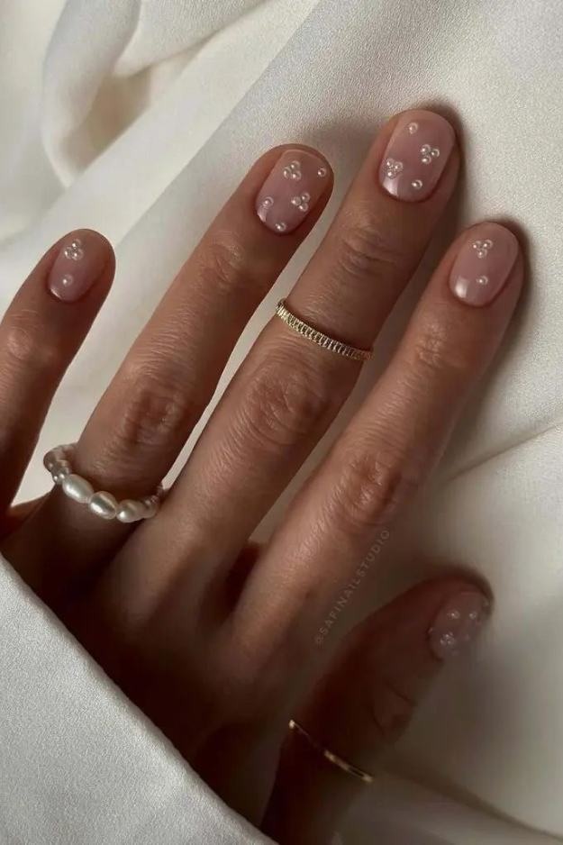 25 Clean-Girl Short Square Nails That Look Expensive Without Trying Too Hard 25 Clean-Girl Short Square Nails That Look Expensive Without Trying Too Hard