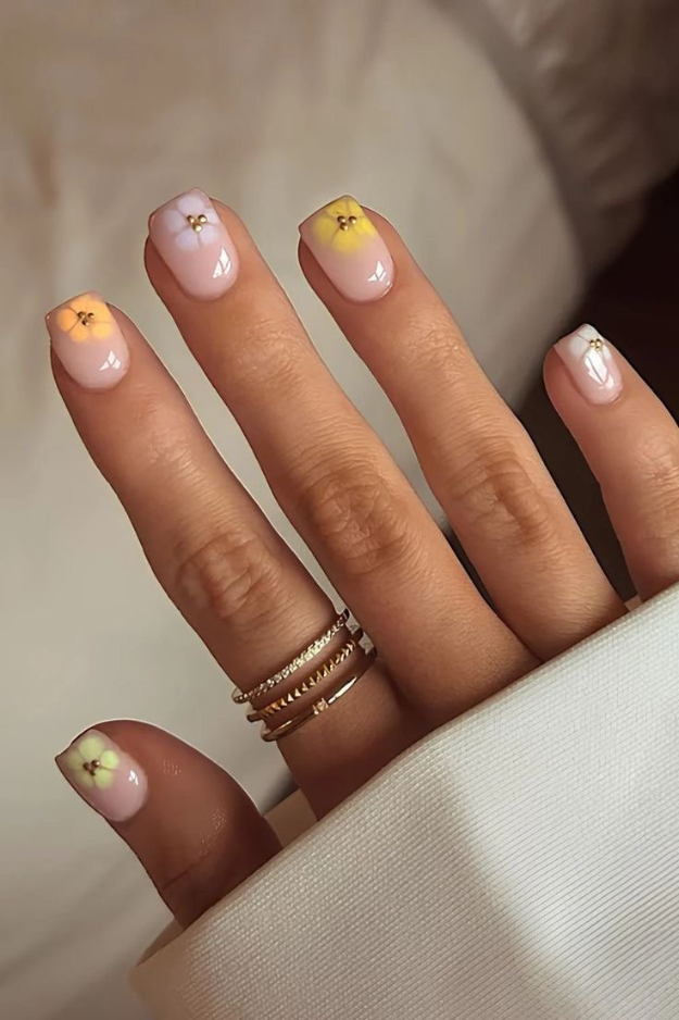 25 Clean-Girl Short Square Nails That Look Expensive Without Trying Too Hard 25 Clean-Girl Short Square Nails That Look Expensive Without Trying Too Hard